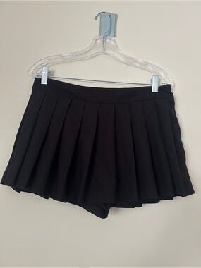 Zara Black Pleated Mini Skort